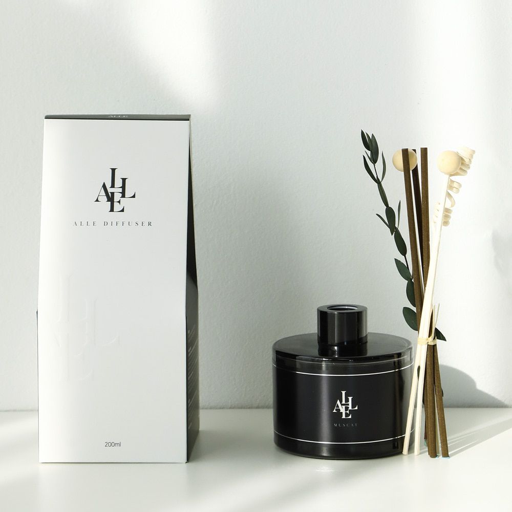 [ALLE] Black Diffuser 50ml / 200ml | 1+1 | 13 Scents | Premium French Fragrance & Long-Lasting Scent with Plant-Based Ethanol - Made in KOREA