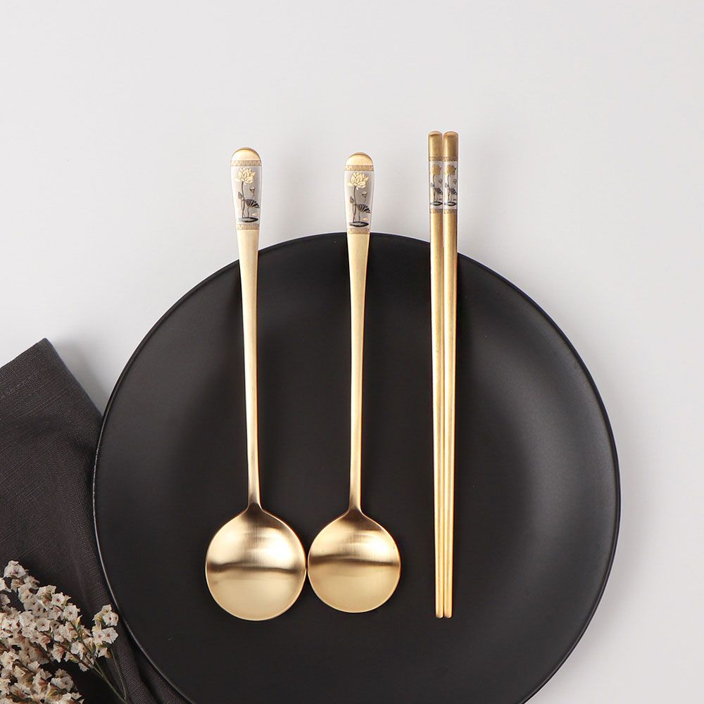 Goldun Luxury 24K Gold Spoon Gift Set for 2 People (Spoon 2P + 2 pairs of  chopsticks)