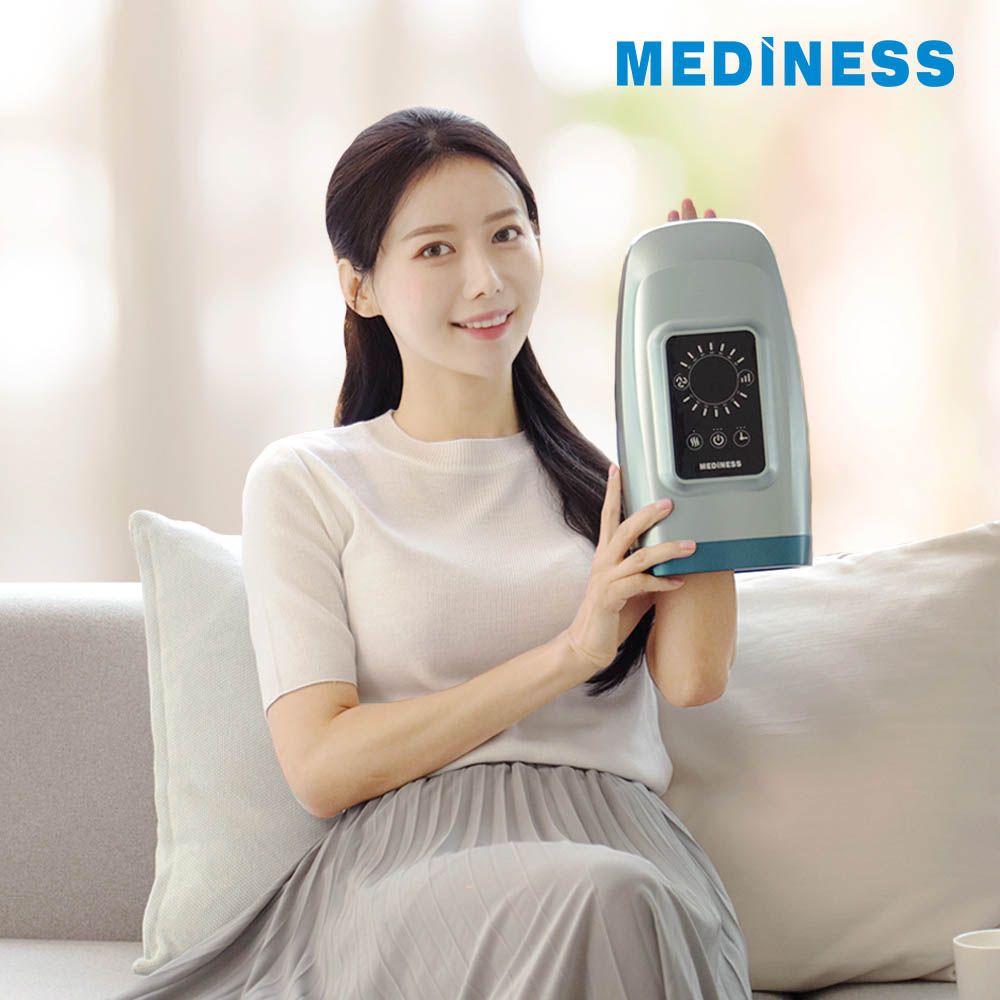 Mediness Mook Air Pressure Hand Massager MDM-3500 Heat & Targeted Pressure hand acupuncture effect _ Made In Korea