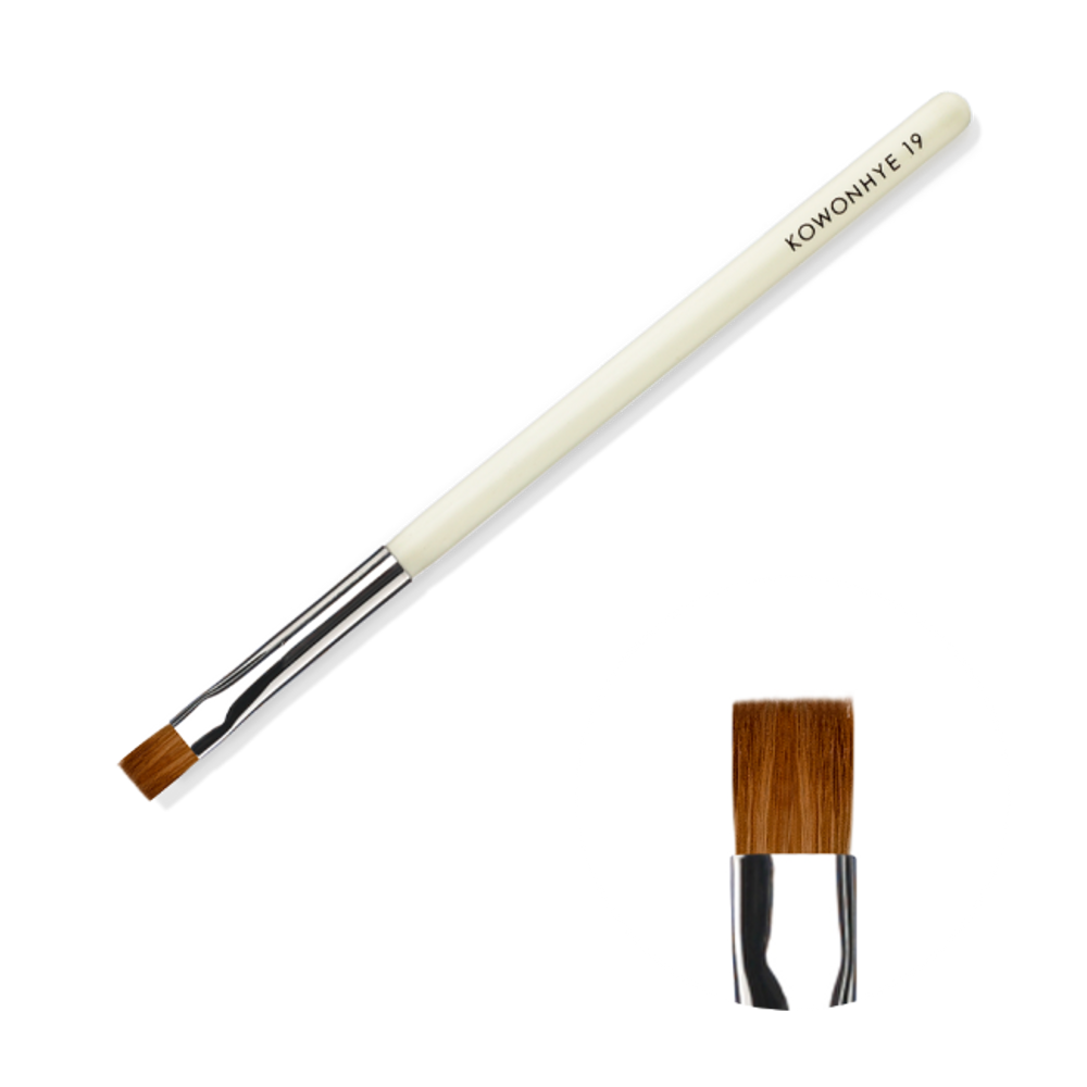 [Mustaev] KOHWONHYE 19 Lip Sable Brush – A Must-Have for Sharp and Precise Lip Makeup _Made in Korea