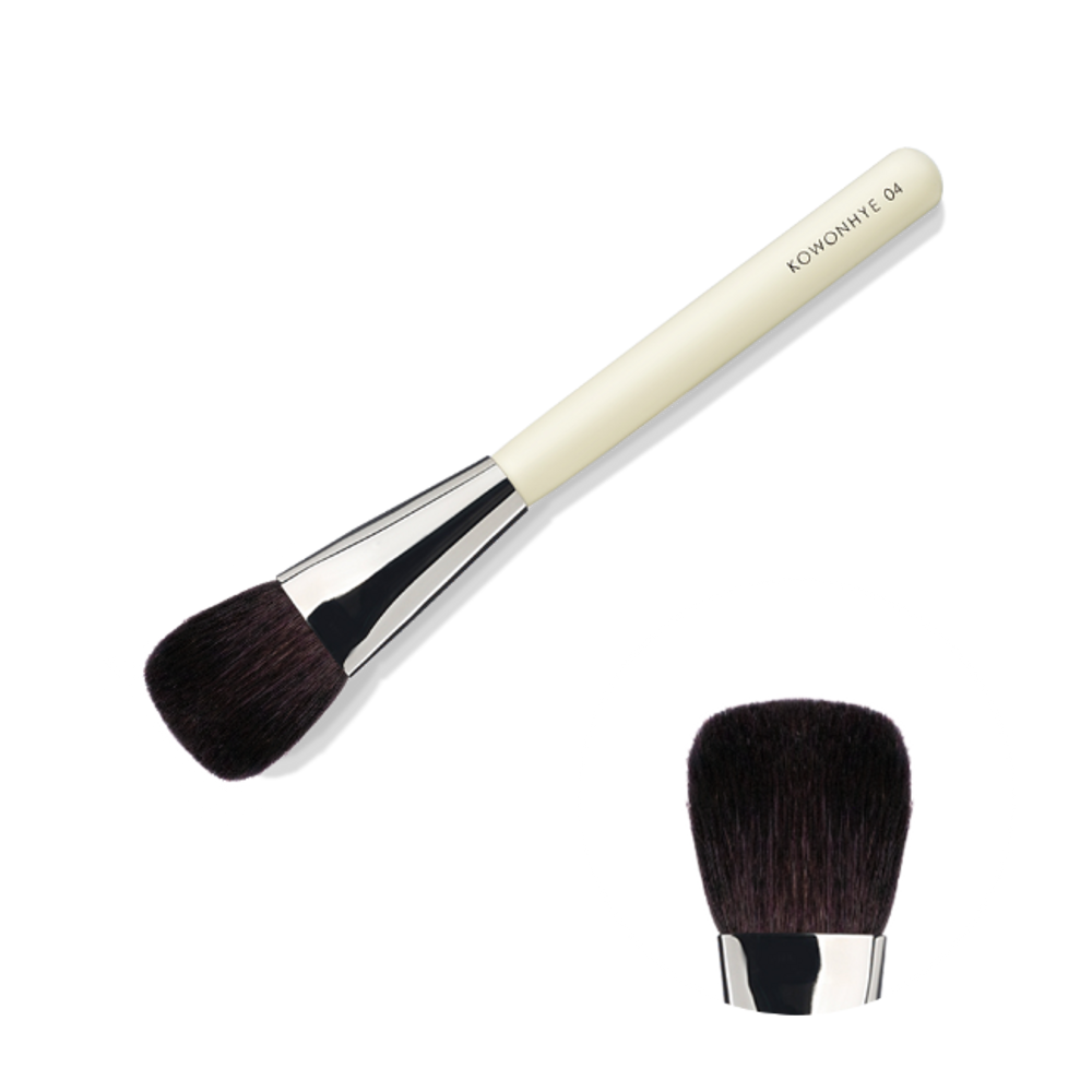 [Mustaev] KOWONHYE 04 Blusher Brush_ A Must-Have Brush for Natural Flush and Soft Color Payoff_Made in Korea