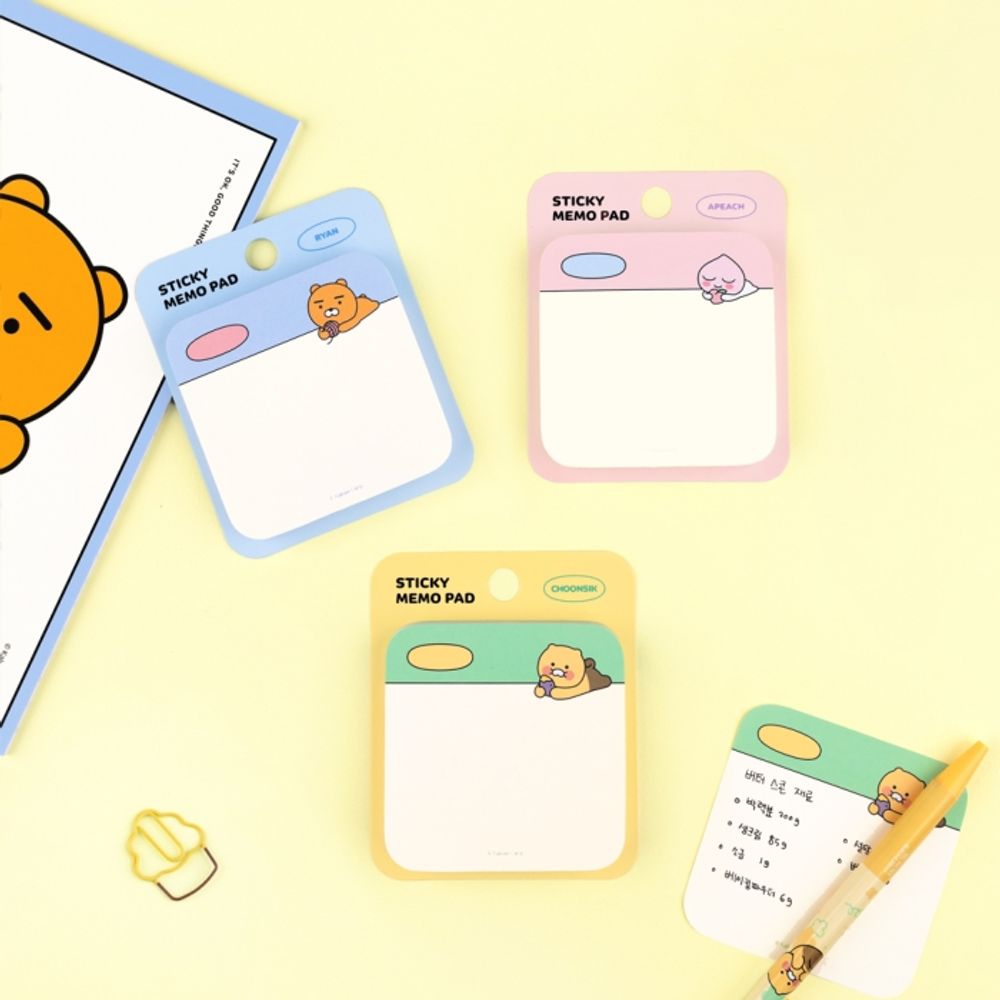 Kakao Friends Round Sticky Notes (Ryan/Apeach/Choonsik) | 70x70mm Circular Post-it | Portable & Clean Removal | 80 Sheets Made in Korea