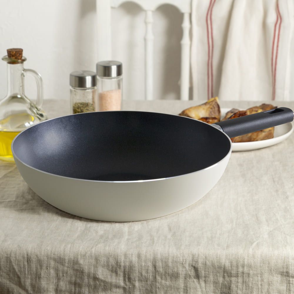 Coobinox® BASIC Induction Non-Stick Wok Pan 28cm(CO-22-23) 3-Ply Lightweight Aluminum Body Rivet-Free Clean Design