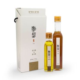 [Lee Woong Foods] 100% Korean sesame oil and raw perilla oil Gift Set 4, (250ml sesame oil, 180ml raw perilla oil) _ Made in Korea