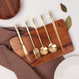 [Oseobang Class] Goldmoon Luxury 24K Gold Spoon & Fork Gift Set for 2 People (Spoon 2P + 2 pairs of chopsticks + Fork 2P)_Spoon, chopsticks, cutlery set, parents, gift, gift set_Made in Korea