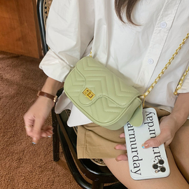 [GIRLS GOOB] Women's Heart Chain Cross Bag, Shoulder Bag, China OEM
