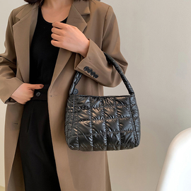 [GIRLS GOOB] Women's Glitter Embossed Padded Tote Bag Handbag, China OEM