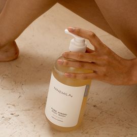 [NINEMILA] Pure Hinoki Body Wash 1000ml (Blackberry, White Musk) - Fragrant Large Capacity Shower Gel pH-Balanced Perfume Made in Korea