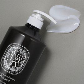 [TEMPORARY] Woody Forest Perfume Shampoo & Treatment 1077ml - Luxurious Herbal Care for Smooth, Shiny, Healthy Hair with Refreshing Forest Scent - Made in Korea