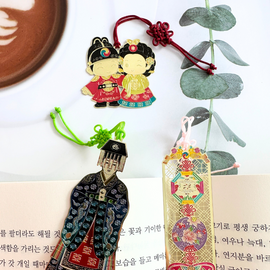 NAMIN Craft Korean Traditional Gold-Plated Bookmark – Stainless Steel, Cultural Designs with Knot & Gift Envelope – Made in Korea