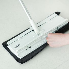 HANSSEM Adjustable Wide Floor Mop with Secure Clip Lock – Aluminum Handle, Slim 2.5cm Head, Reusable Microfiber Pads, 34.5cm Mop Head for Easy Cleaning