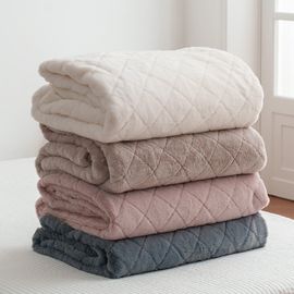 Guy Laroche Mond Dual-Sided 10mm Long-Pile Microfiber Blanket Premium Soft Winter Throw for Bedroom and Living Room Guy Laroche Mond Dual-Sided 10mm Long-Pile Microfiber Blanket Premium Soft Winter Throw for Bedroom and Living Room